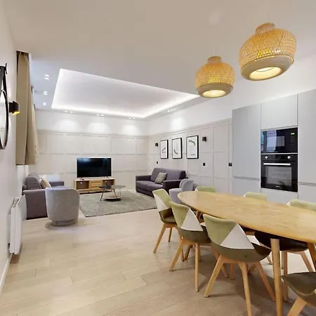 Sublime 3br-10p Apartment